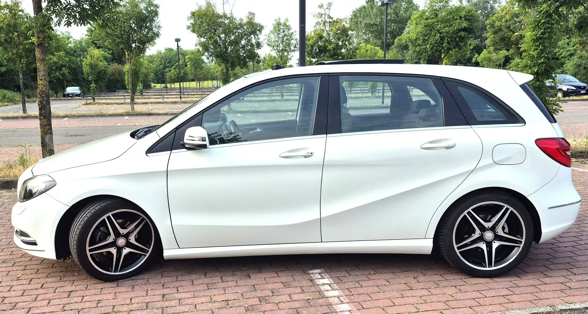 Mercedes-Benz B 180 B 180 cdi Executive Bianco - 2