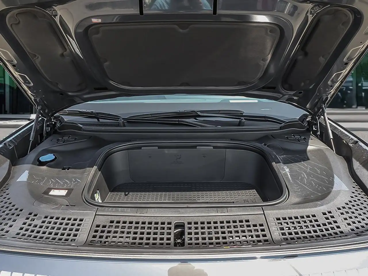 Hyundai IONIQ 9 снимка Hyundai IONIQ 9