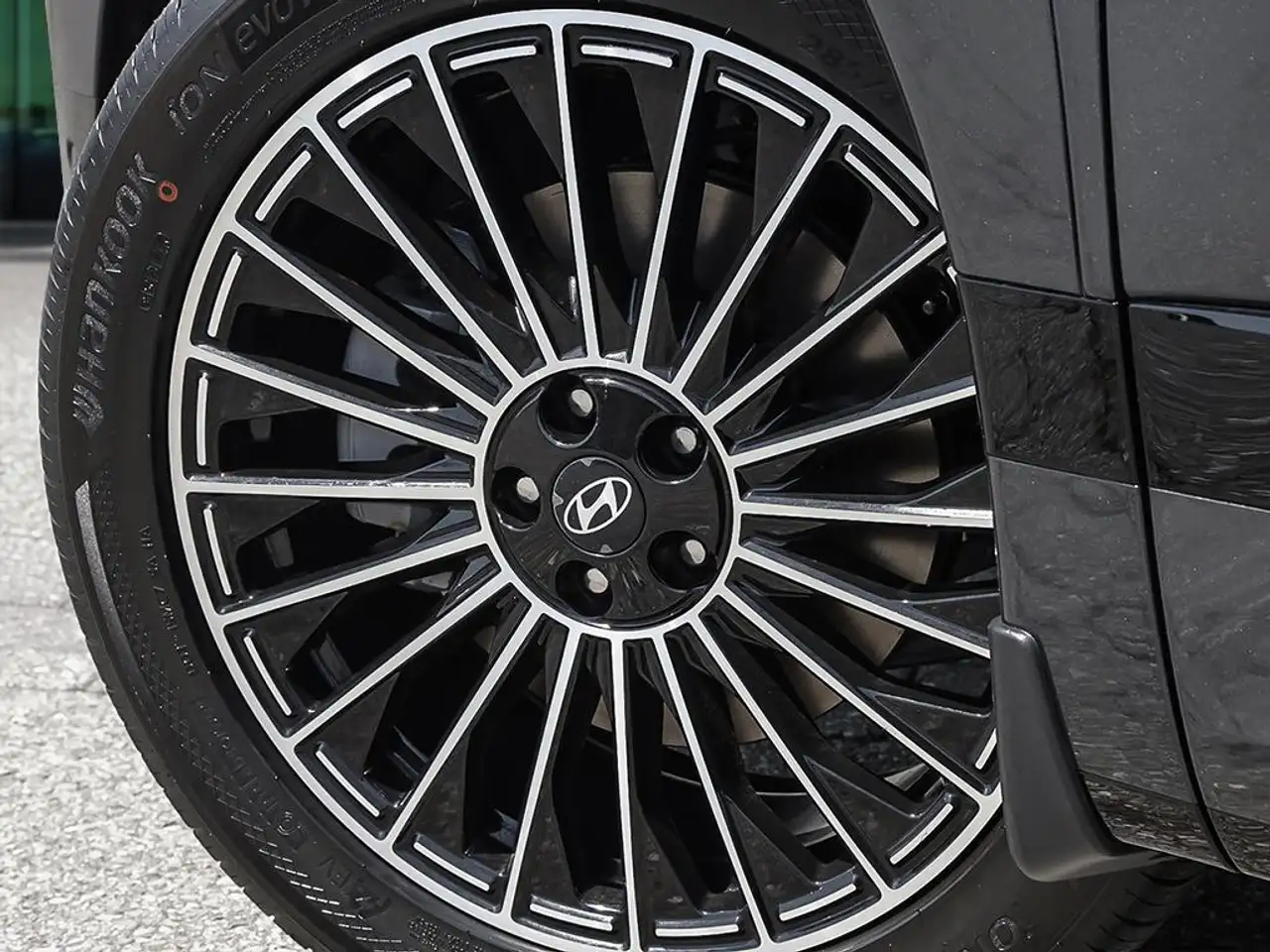 Hyundai IONIQ 9 снимка Hyundai IONIQ 9