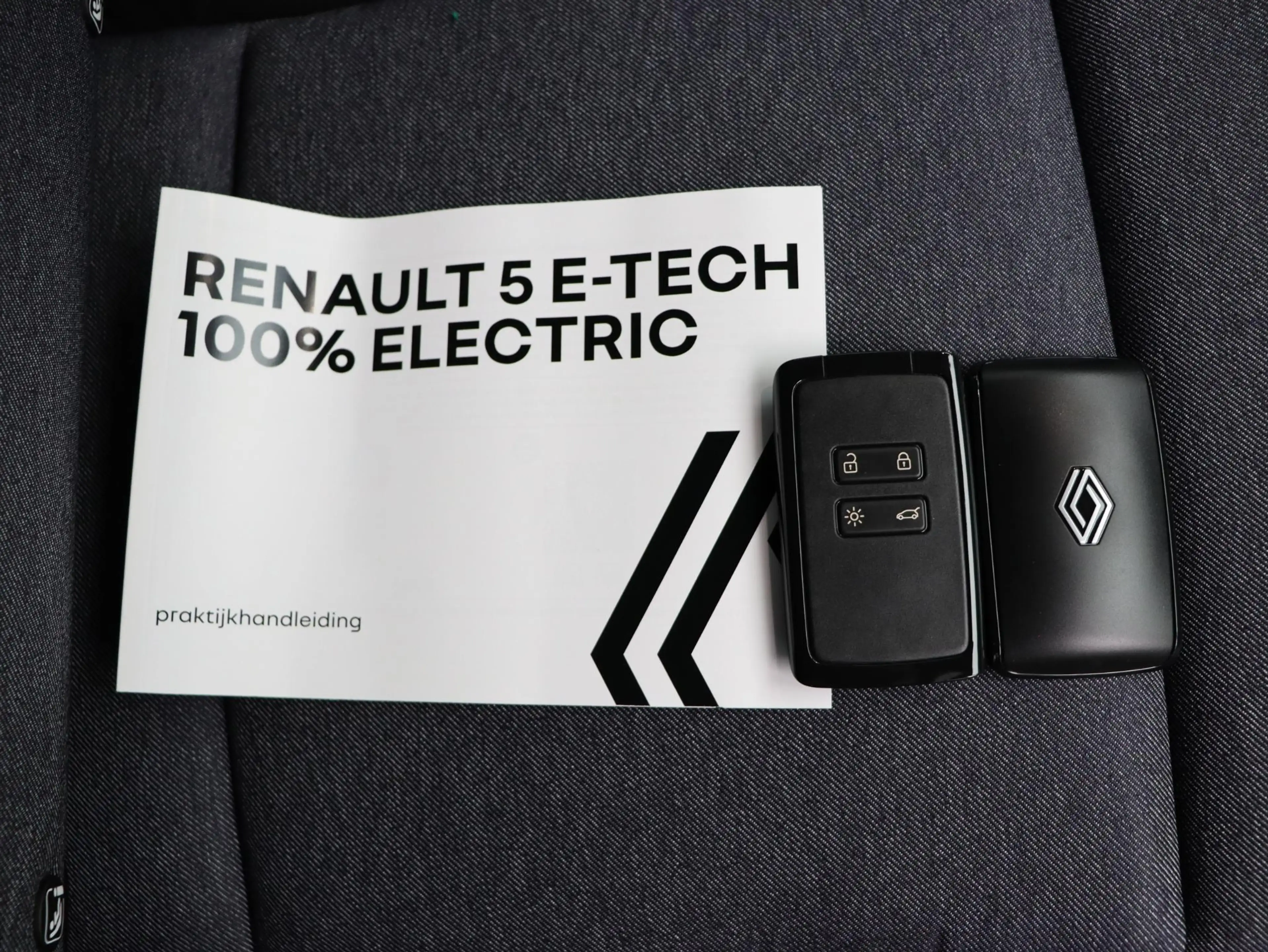 Renault R 5 comfort range techno 52 kWh | Vijf jaar garantie | — photo 12