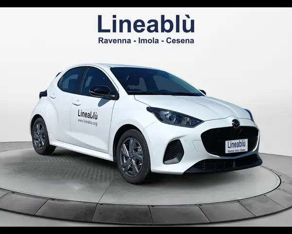 Mazda Mazda2 view 7