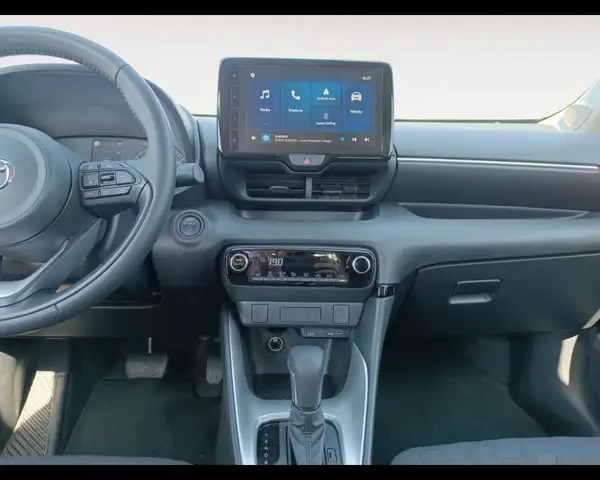 Mazda Mazda2 view 11