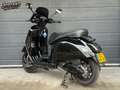Vespa GTS 300 HPE Zwart - thumbnail 4