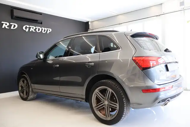 Audi Q5 view 7