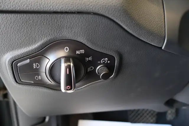 Audi Q5 view 19