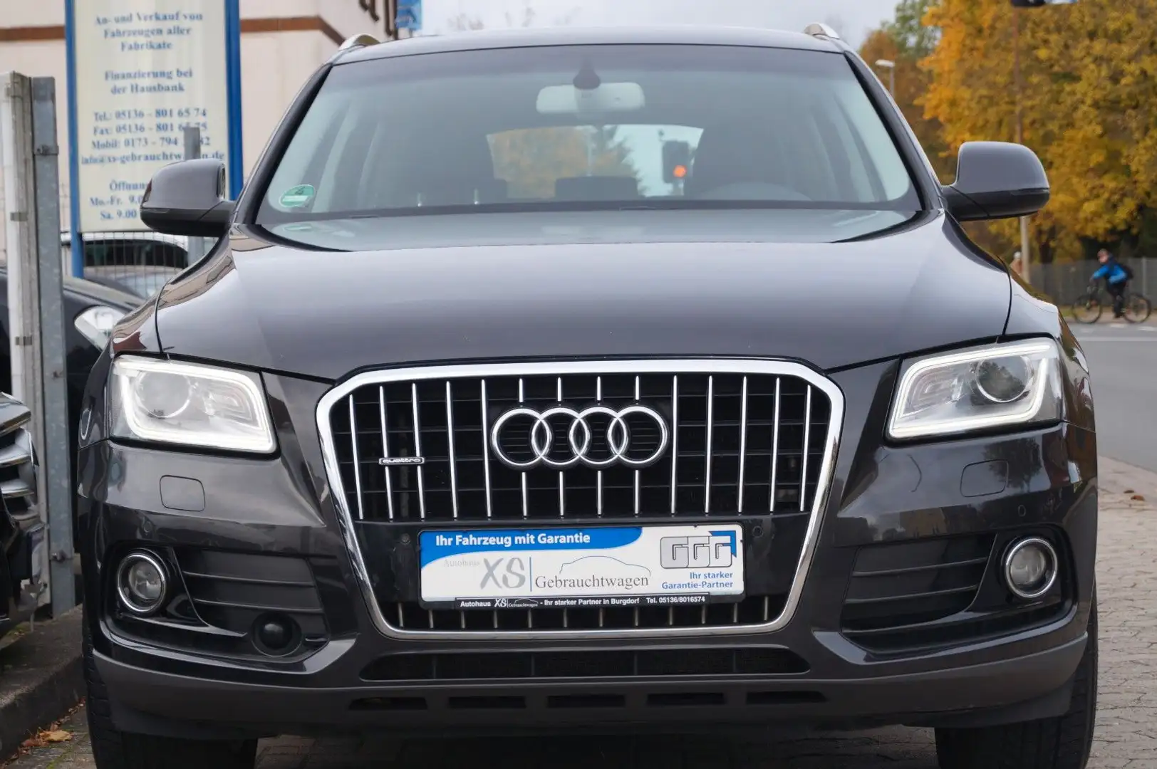 Audi Q5 3.0 V6 TFSI quattro Automatik aus 2.Hand! Grau - 2