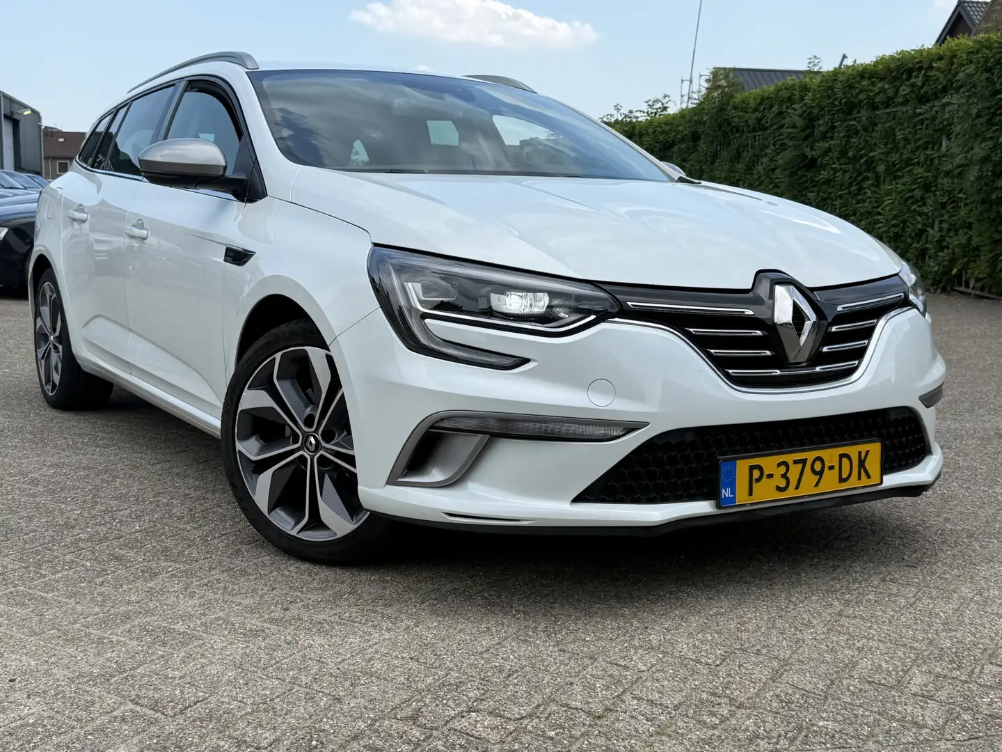 Renault Megane Estate 1.3 TCE GT-LINE AUTOMAAT NAVI/XENON/ST.VERW Wit - 2