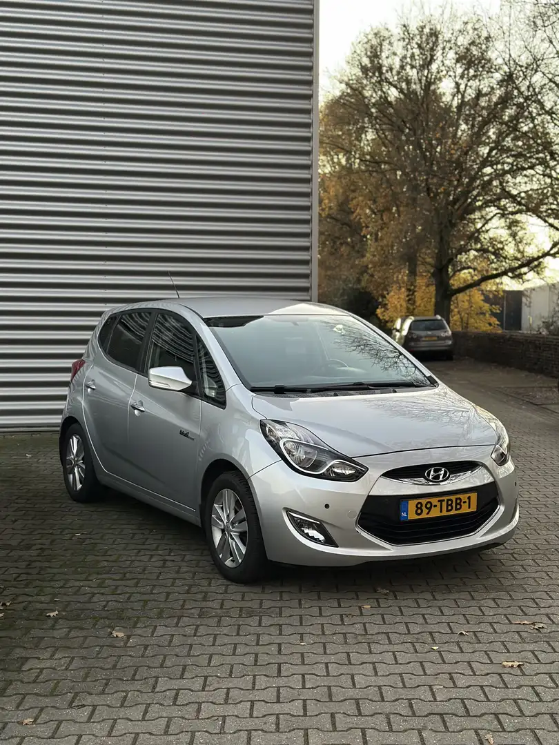 Hyundai iX20 1.6i i-Vision Trekhaak, Camera Grijs - 1