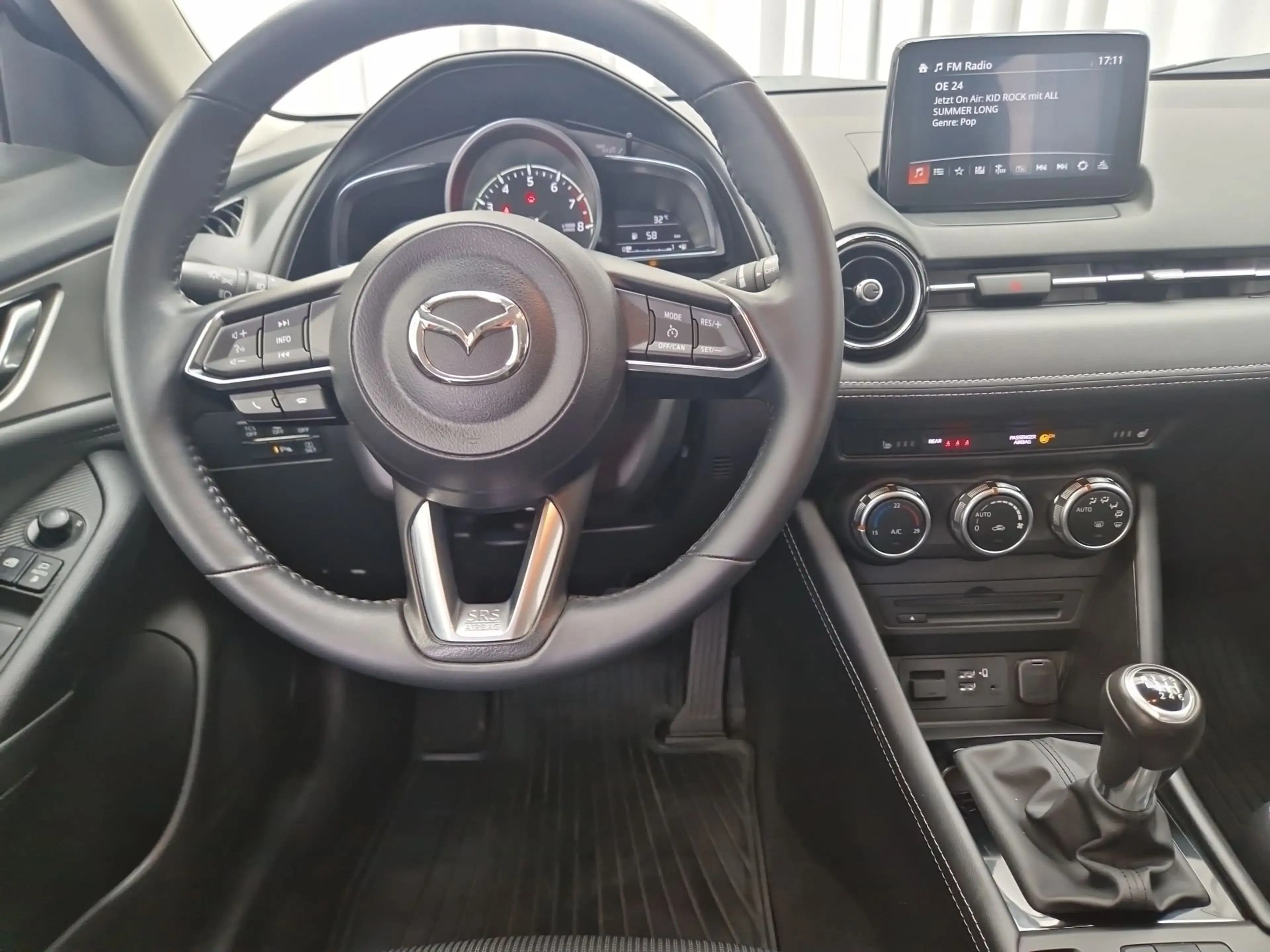 Mazda CX-3 G121 REVOLUTION HUD Kam. KlimaA LED LM PDC — photo 15