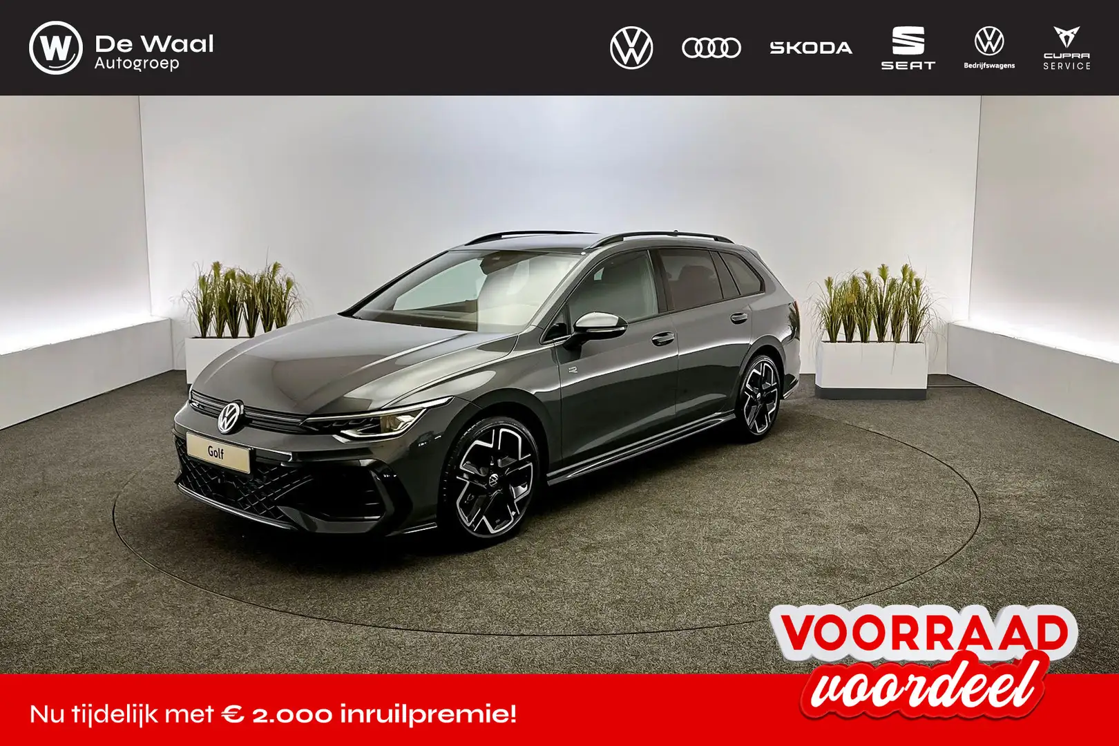 Volkswagen Golf Variant R-Line-Edition 1.5 eTSI 85 kW / 116 pk Variant 7 v Grau - 1