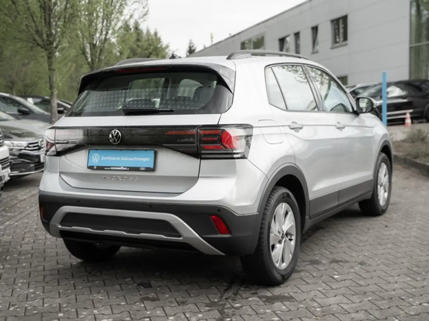 Volkswagen T-Cross 1.0TSi Life ACC LED AppConnect Sitzheiz. Alu Pa... Zilver - 2