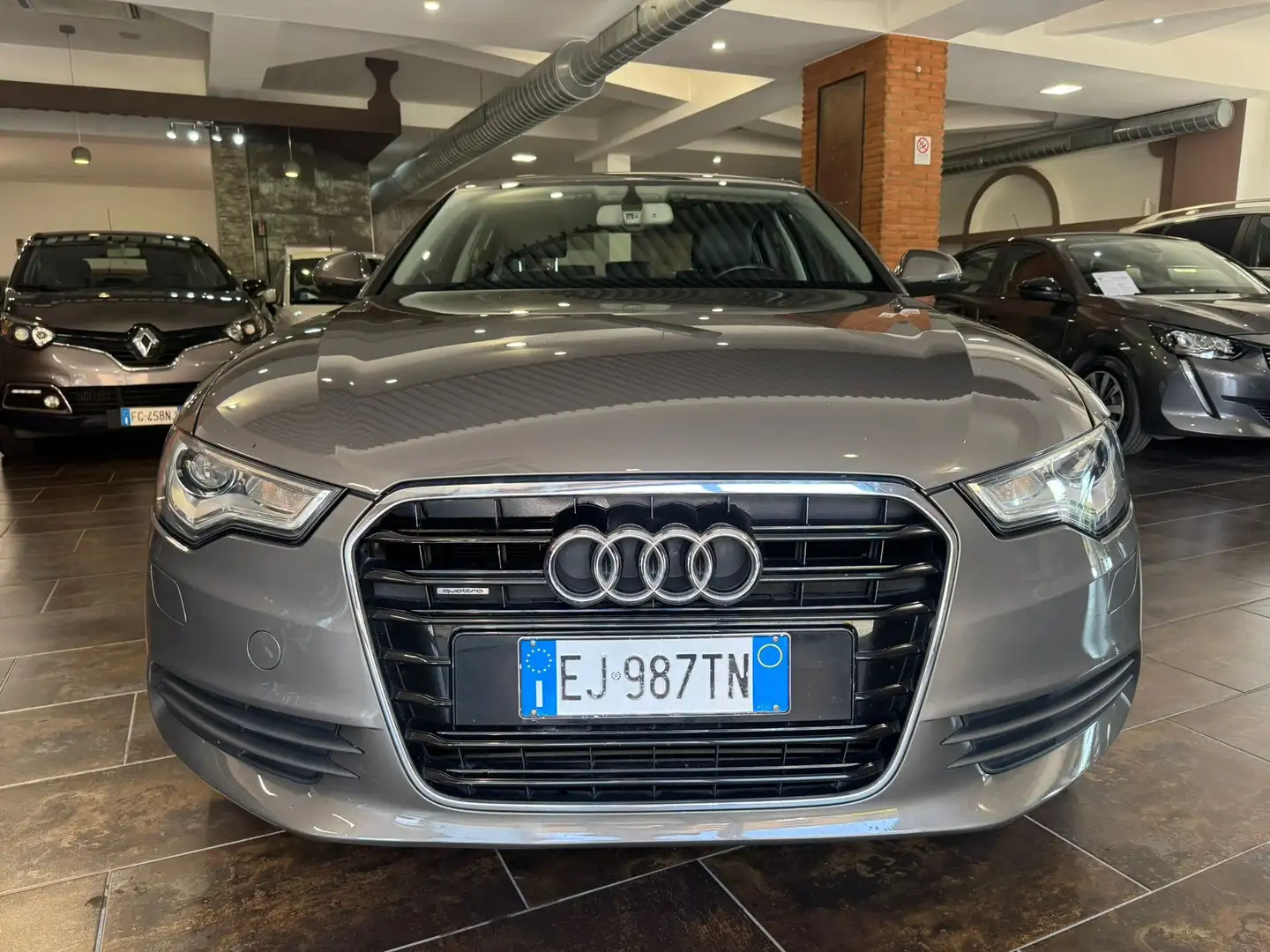 Audi A6 A6 IV  3.0 V6 tdi Ambiente quattro 204cv s-tronic Grau - 2