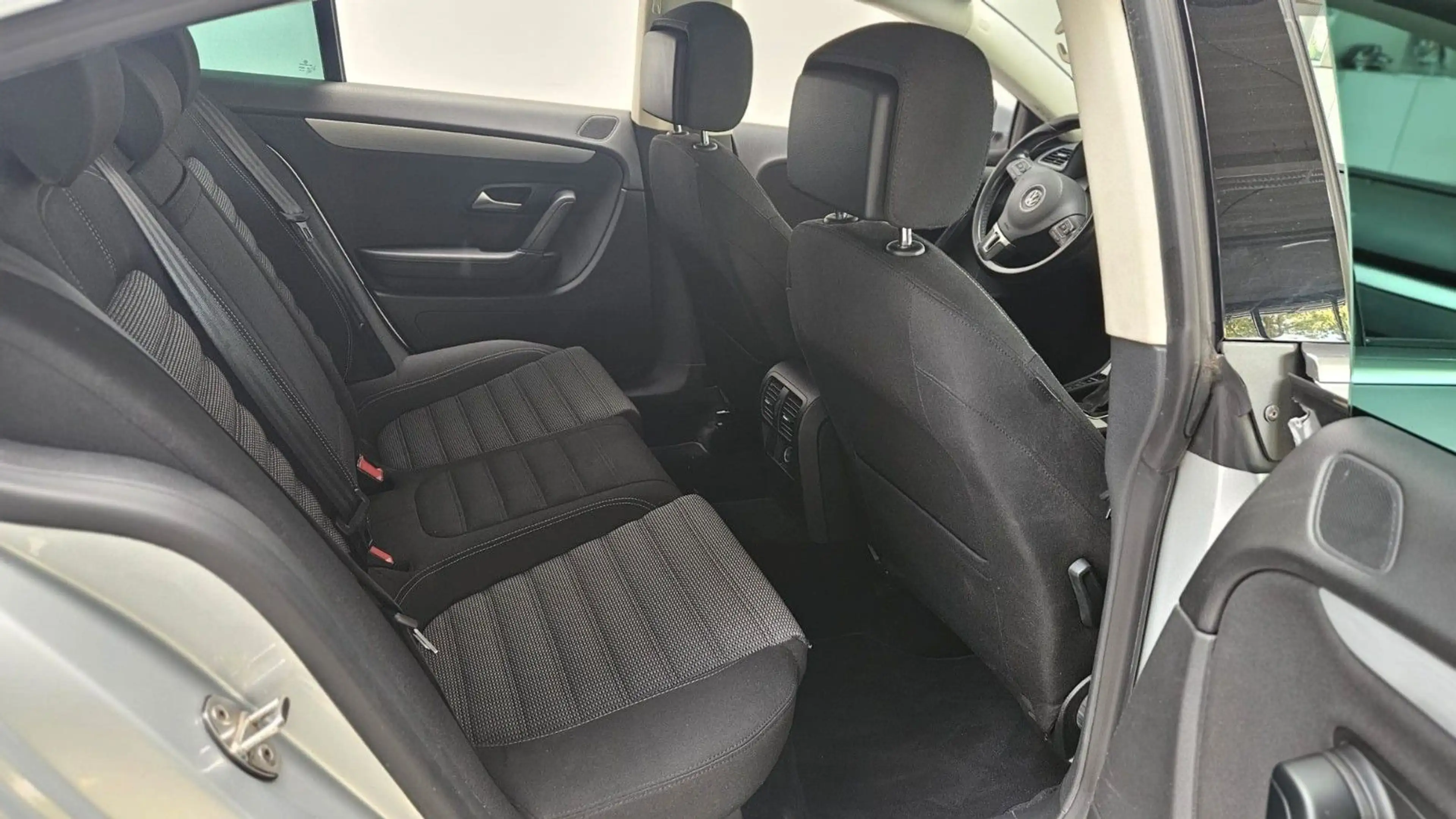 Volkswagen CC 1.4 TSI BMT Navi Tempo Bi-XENON — photo 12