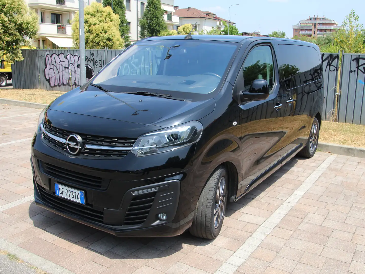 Opel Zafira Life 2.0 Diesel 145CV Business Elegance M Nero - 2