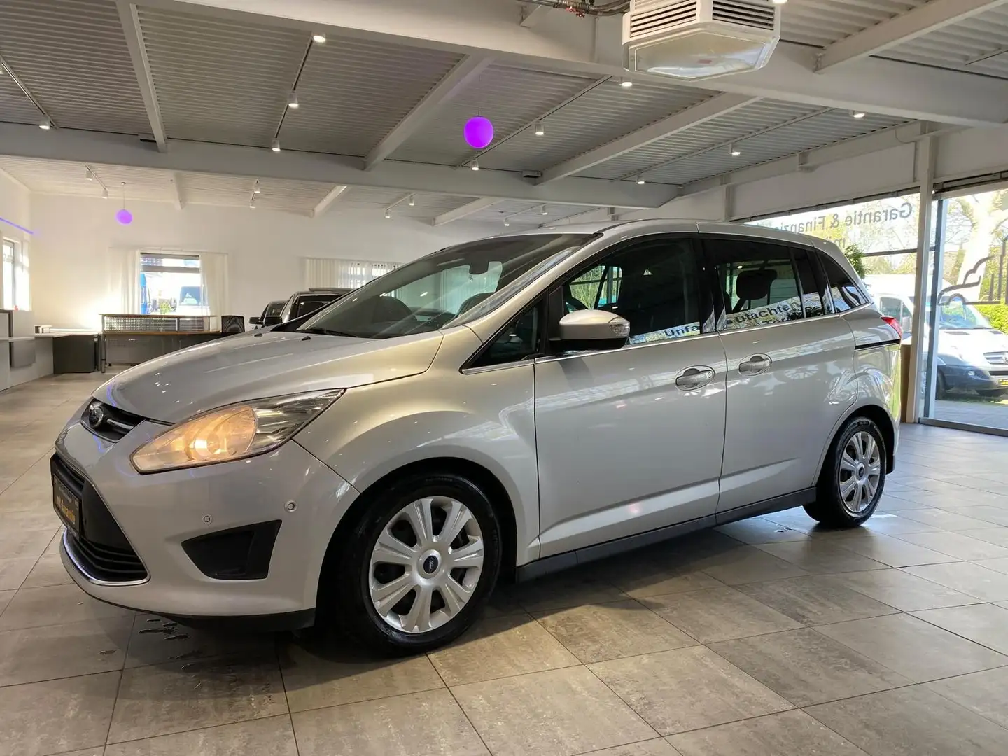 Ford Grand C-Max Trend *7-Sitzer*Garantie* Silver - 2