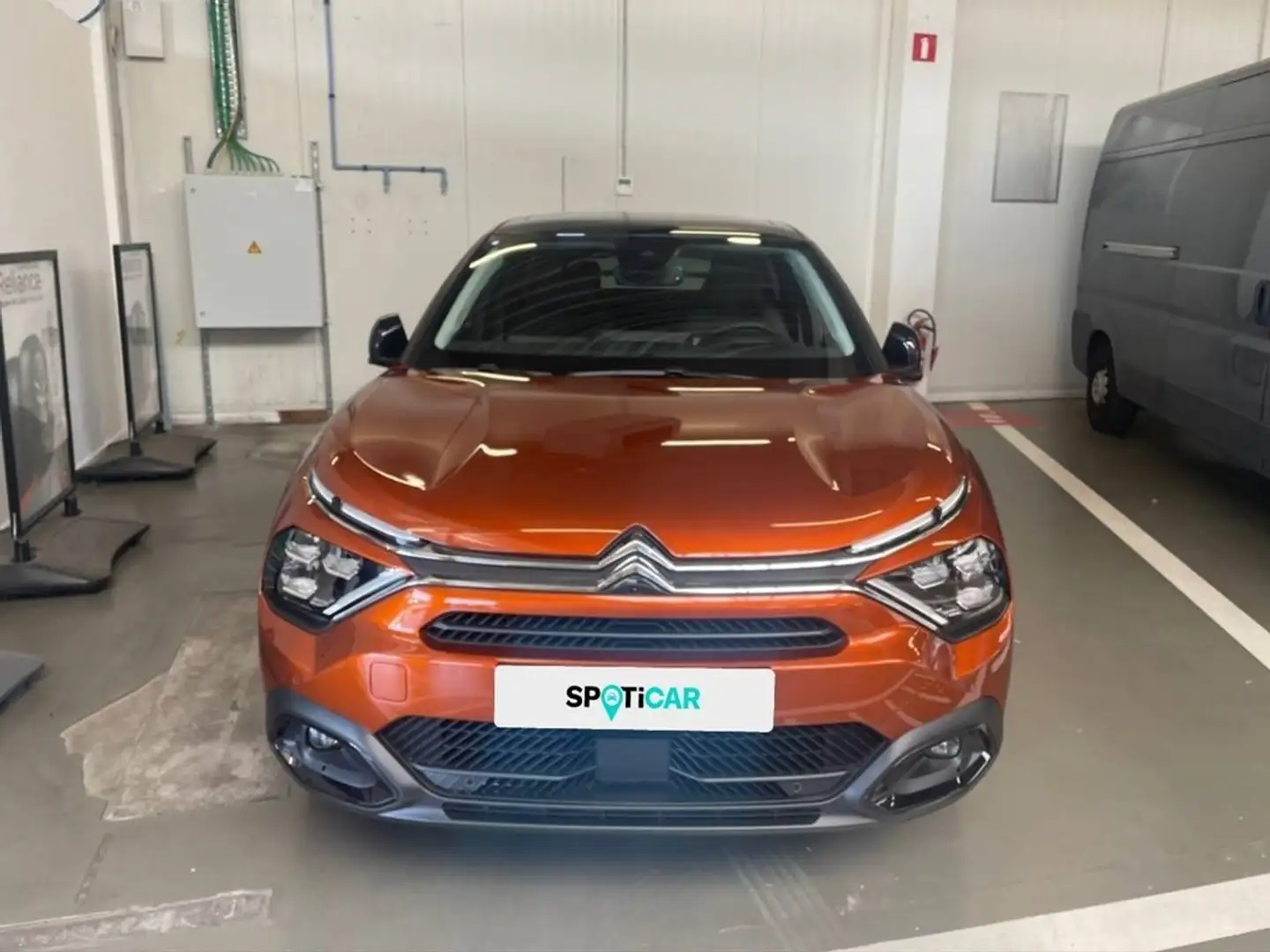 Citroen C4 50 kWh Shine Pack Brun - 2