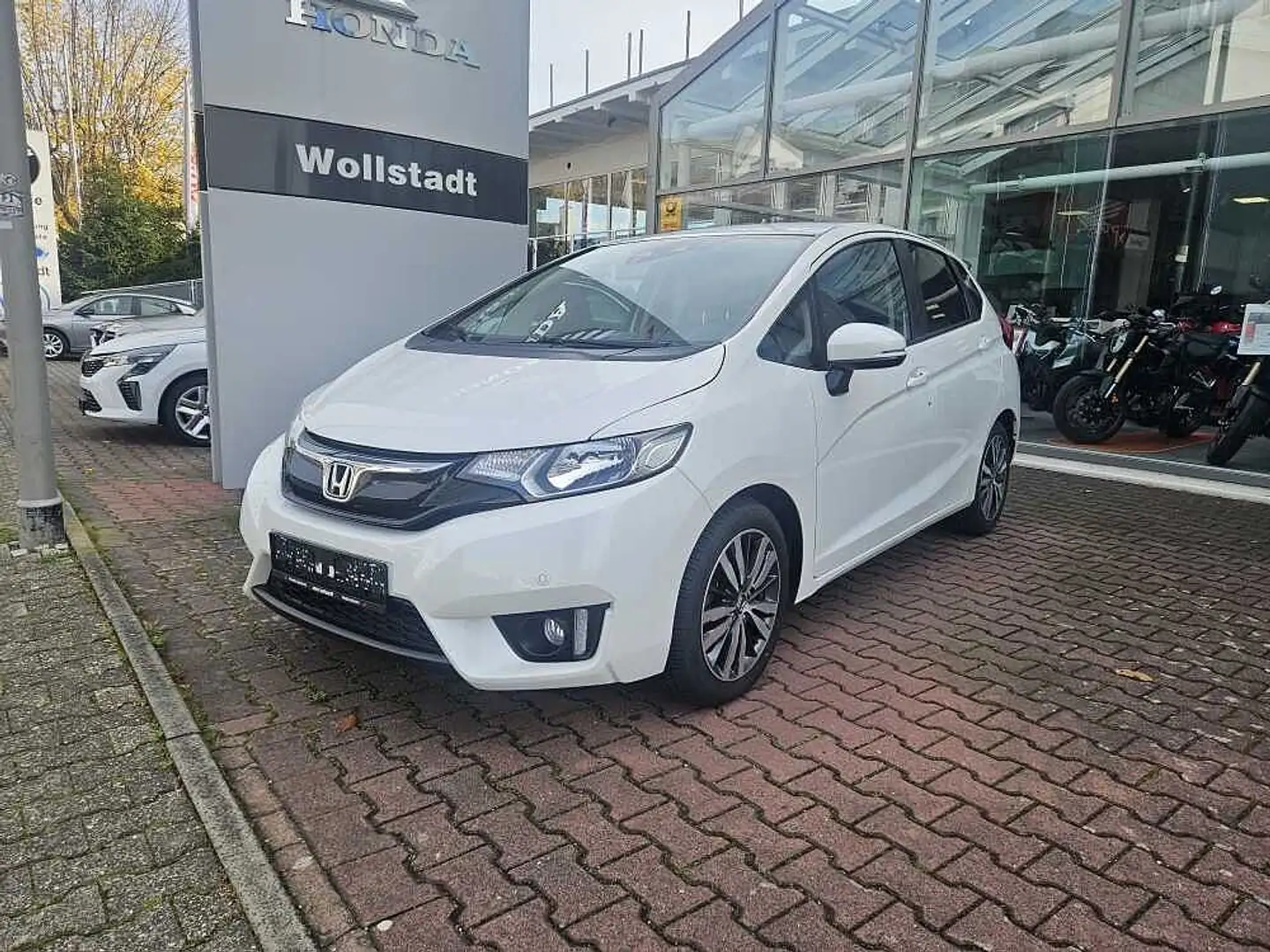 Honda Jazz 1.3 i-VTEC Elegance m. Navi/Kamera Weiß - 1