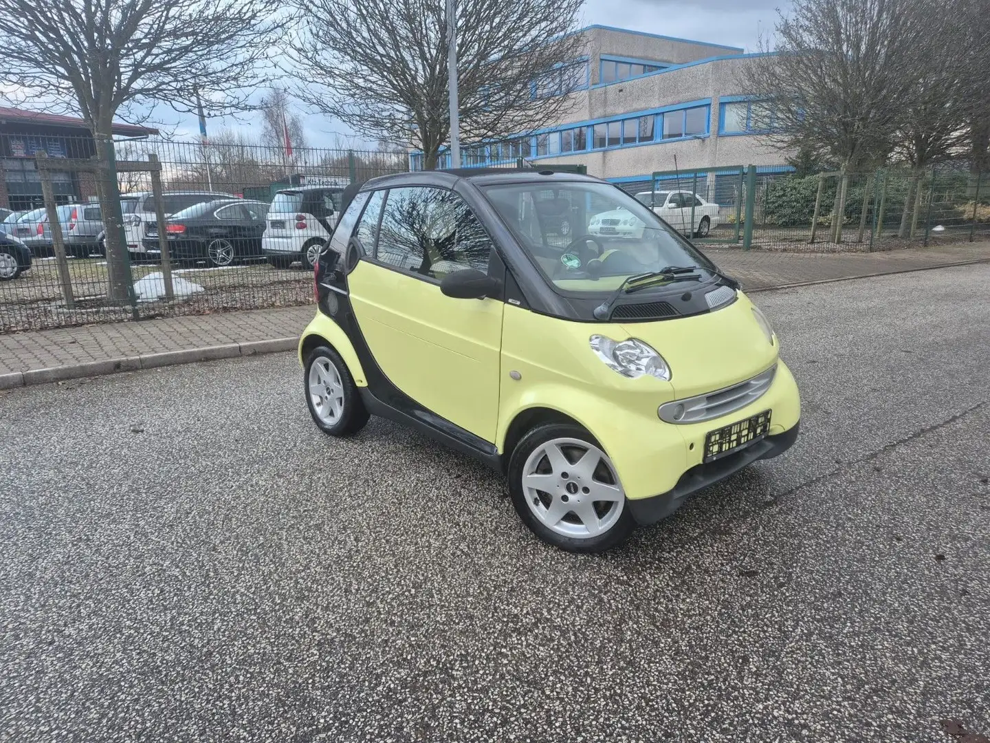 smart forTwo smart & pulse 45kW-KLIMA-TÜV NEU Gelb - 2