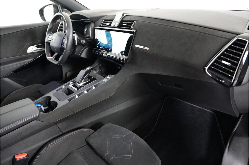 DS Automobiles DS 7 E-Tense 300 pk 4x4 Performance Line | Pano | Nacht — photo 16