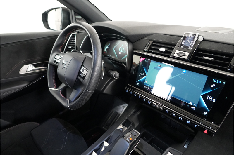 DS Automobiles DS 7 E-Tense 300 pk 4x4 Performance Line | Pano | Nacht — photo 18