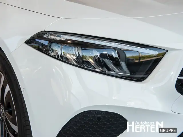 Mercedes-Benz A-Class view 13
