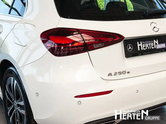 Mercedes-Benz A-Class view 14