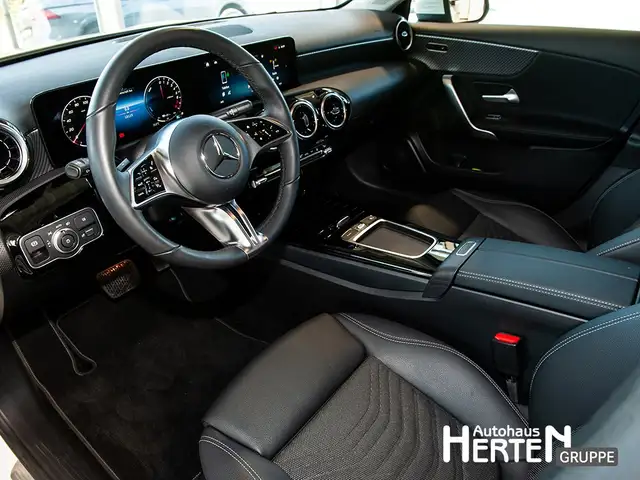 Mercedes-Benz A-Class view 8