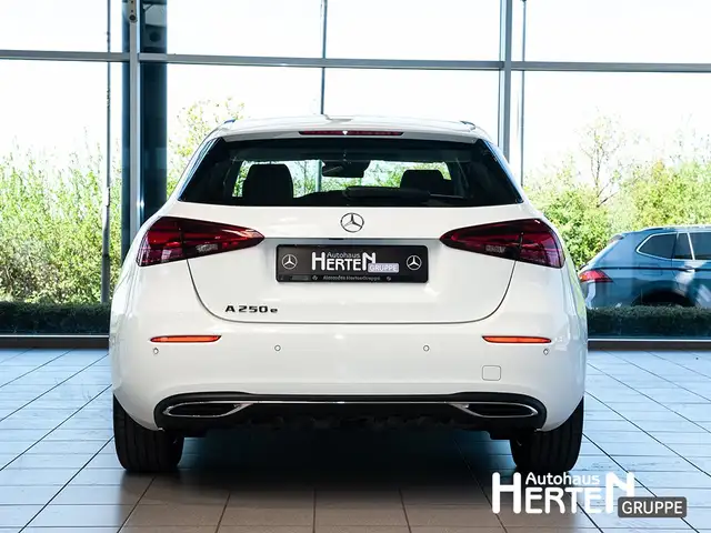 Mercedes-Benz A-Class view 4