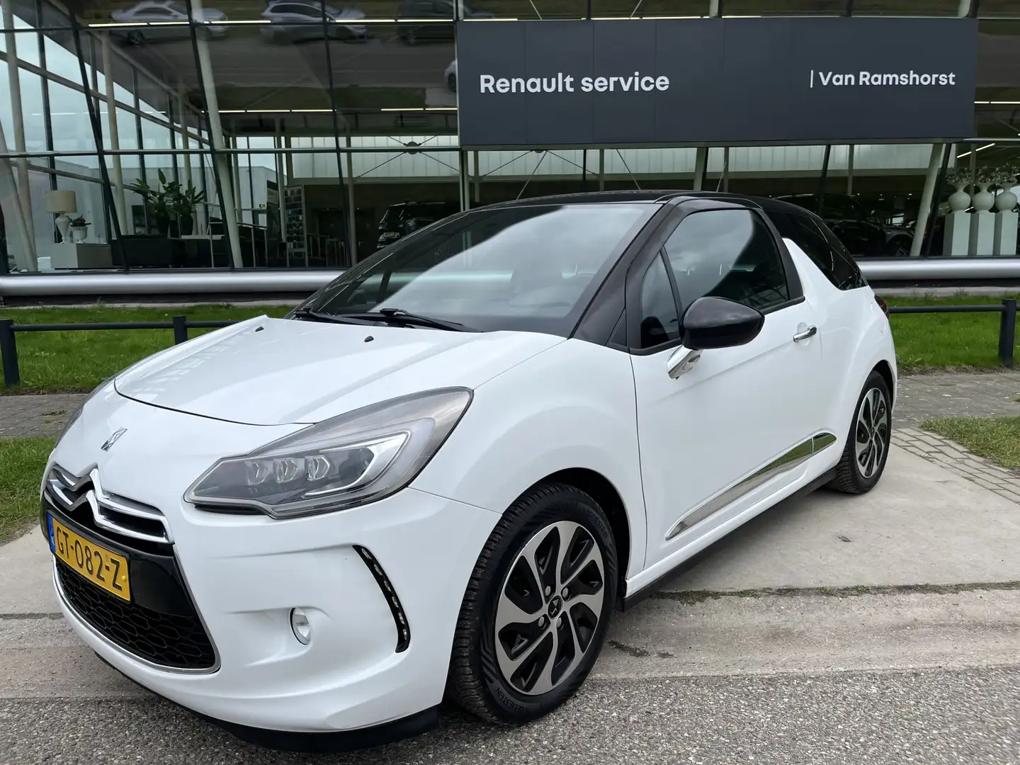 DS Automobiles DS 3 1.6 BlueHDi Business / Trekhaak / Hifysystem / Cru Weiß - 1