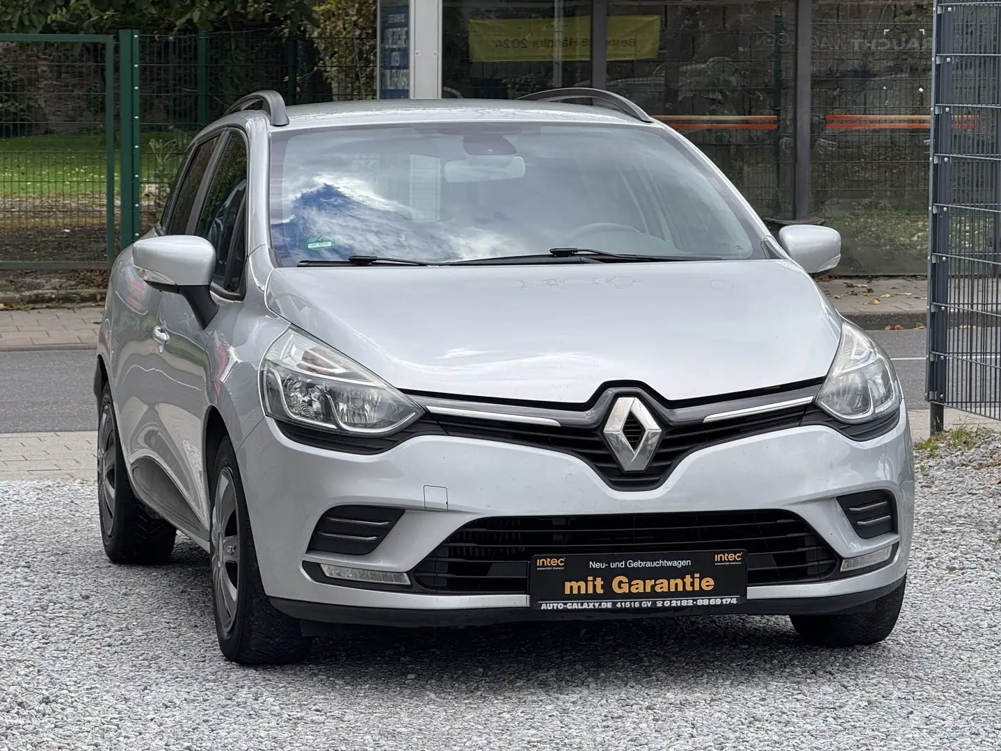 Renault Clio Zahnriemen,+Wapu* Reifen* Inspektion* HU/AU* NEU Grau - 1