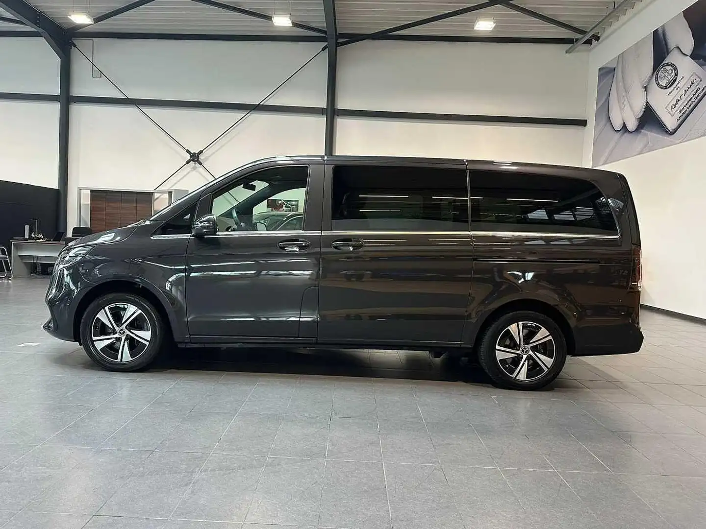 Mercedes-Benz V 250 d AVANTGARDE L2 Grau - 2