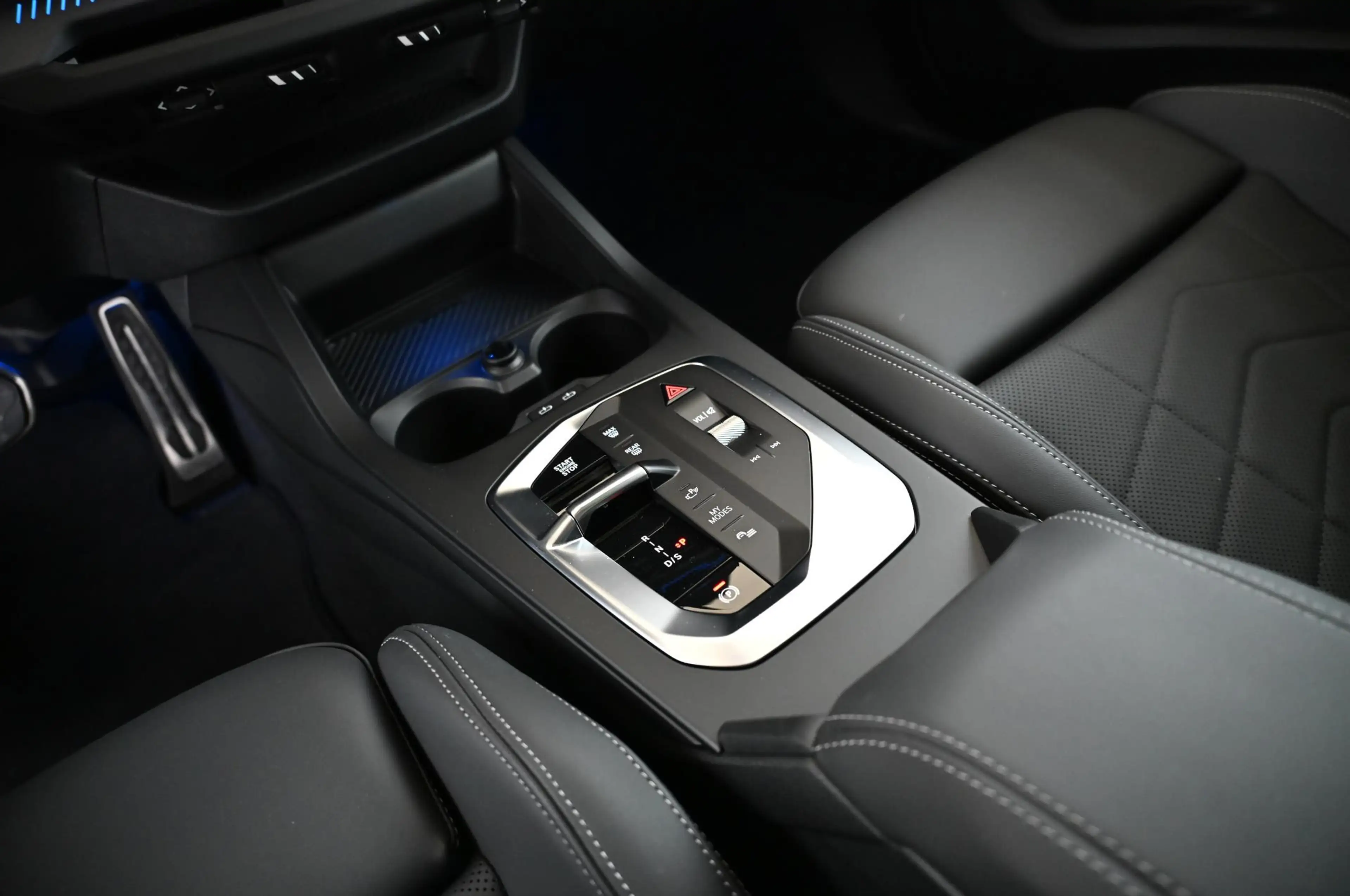 BMW 220 d GC M-Sport Innovations-Paket/Leder/Pano/18 — photo 14