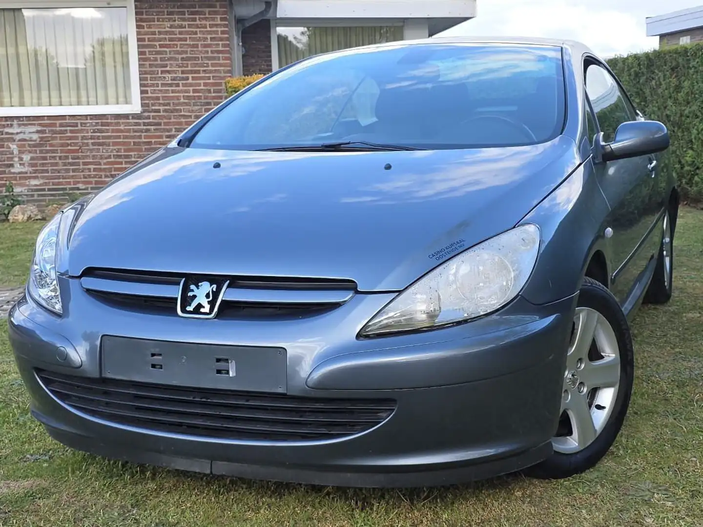 Peugeot 307 CC 2.0i 16v Dynamique Gris - 1