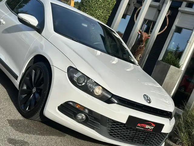 Volkswagen Scirocco view 9