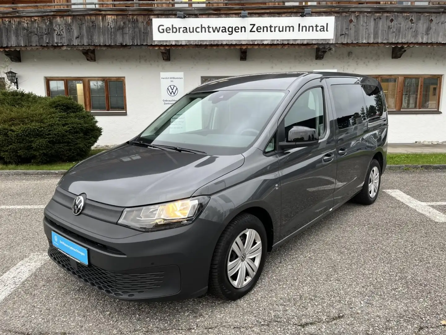 Volkswagen Caddy Maxi Life Basis 2,0 TDI (7-Sitzer+Rear View+Sitzhz Grau - 2