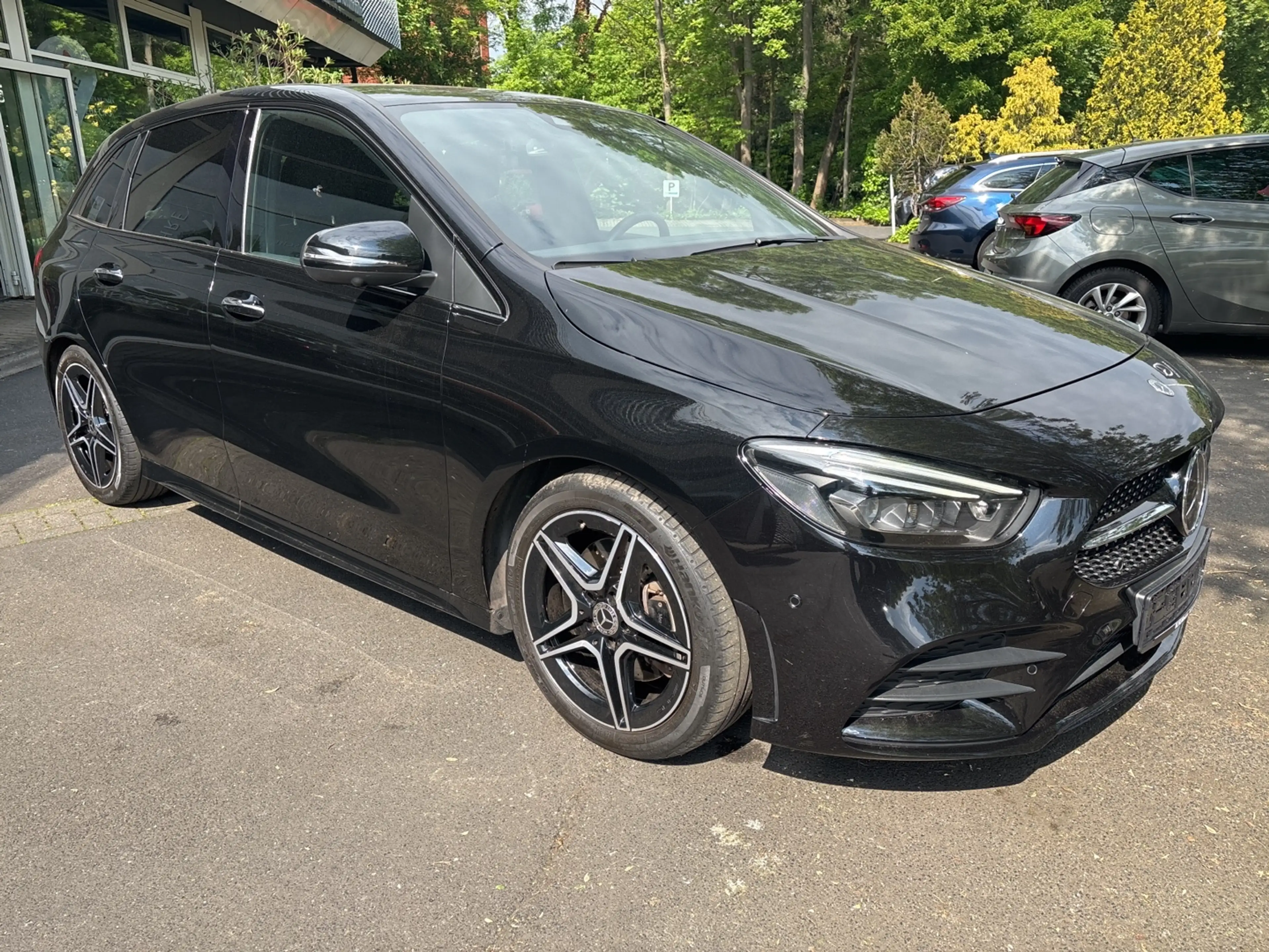 Mercedes-Benz B 220 AMG Line 4Matic — photo 6