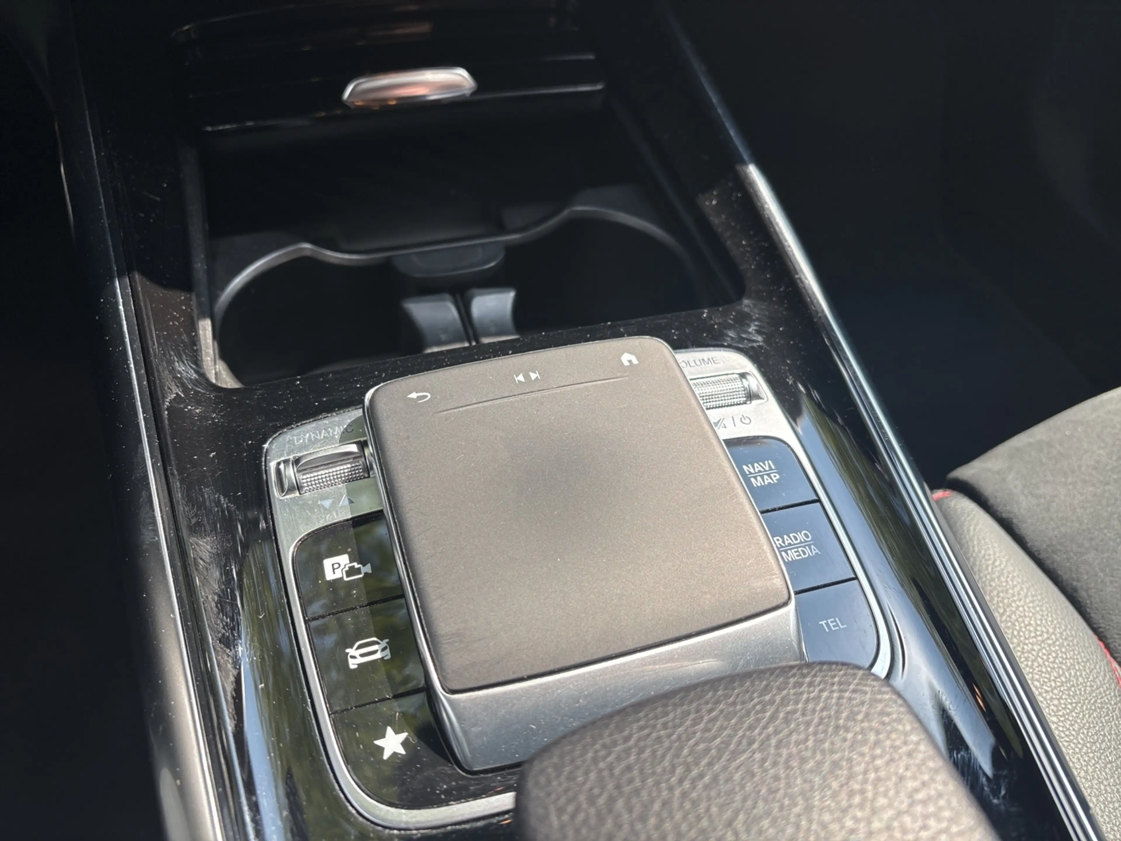 Mercedes-Benz B 220 AMG Line 4Matic — photo 10