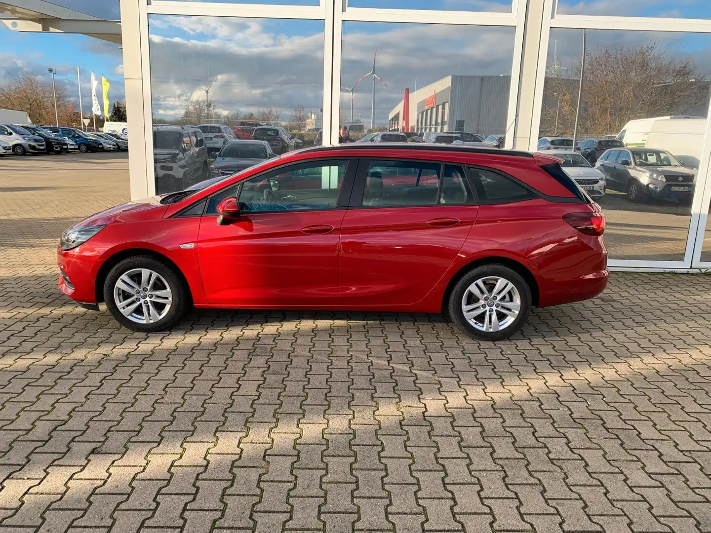 Opel Astra K Sports Tourer Edition Start/Stop Rood - 2