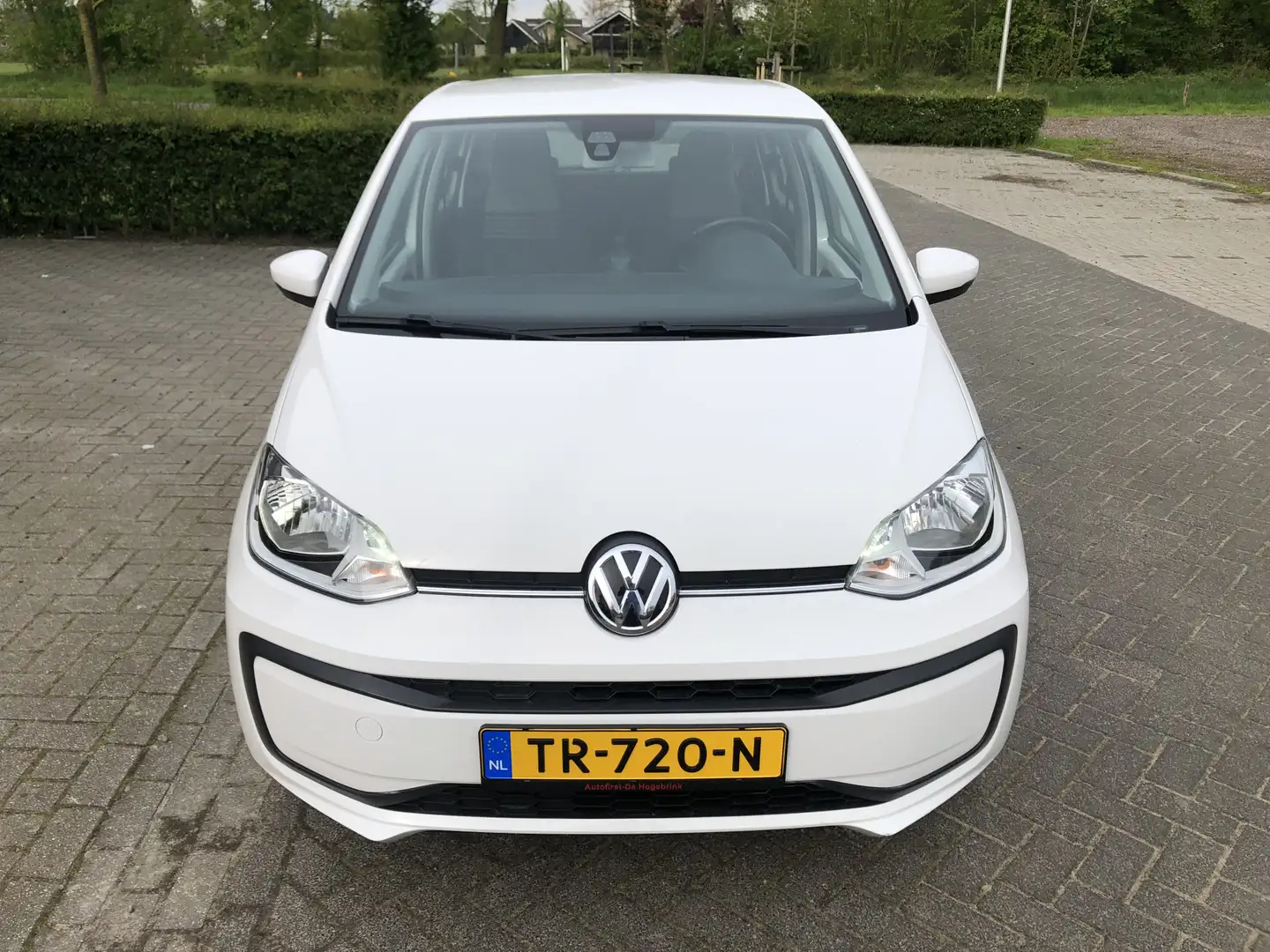 Volkswagen up! 1.0 BMT move up! Cruise Pdc Camera App Nap Blanco - 2