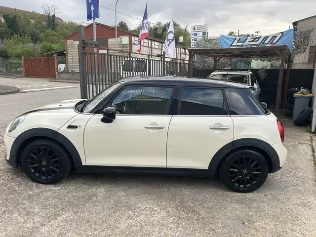 MINI Cooper D 1.5 5p