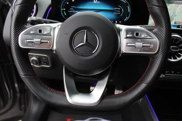 Mercedes-Benz GLB Class view 10