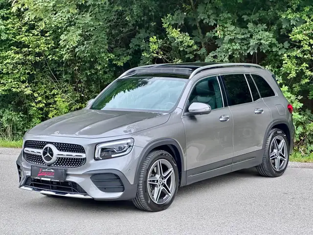 Mercedes-Benz GLB Class view 4