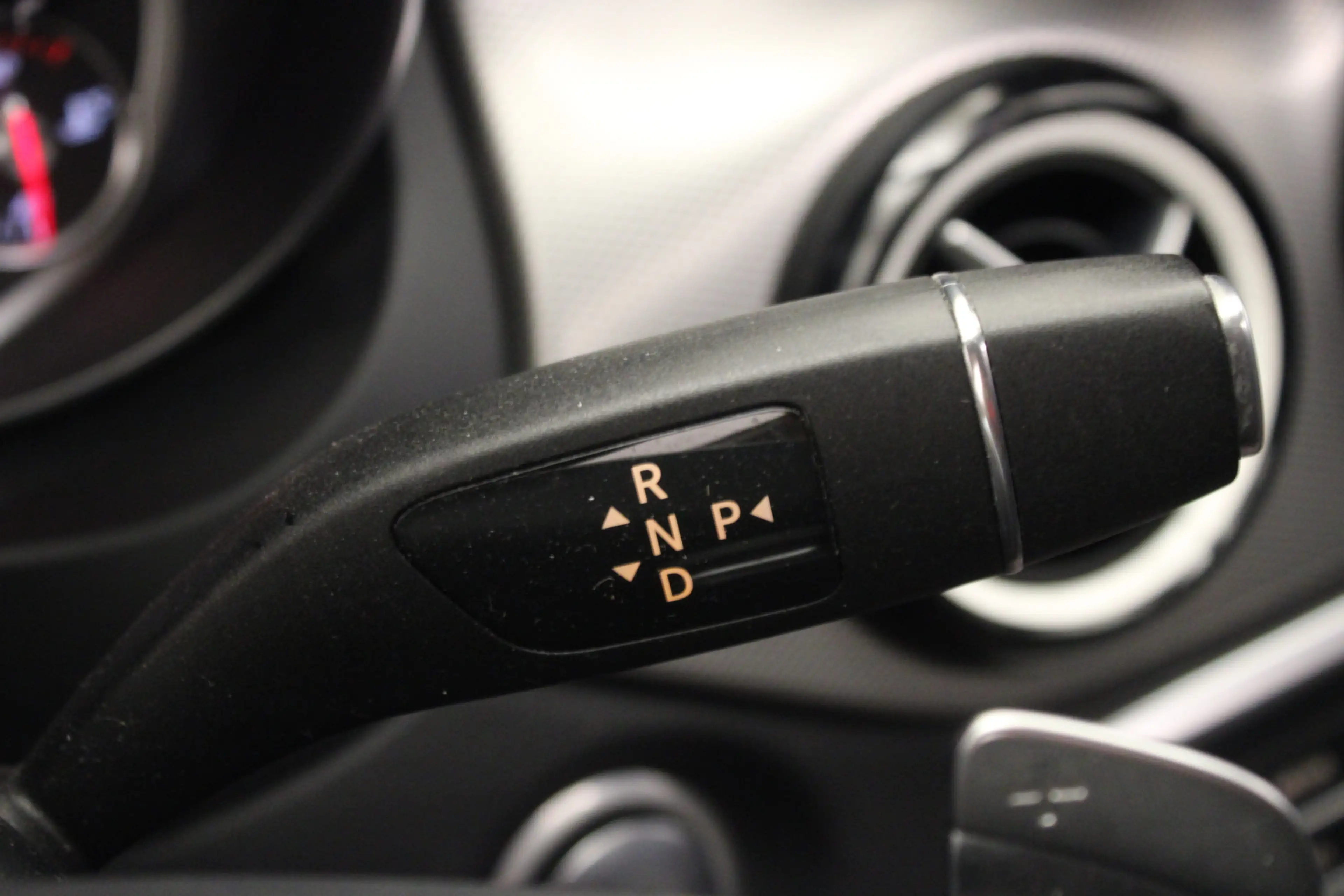 Mercedes-Benz GLA 200 Premium Plus |Pano|Navi| — photo 20