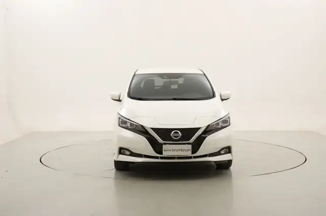 Nissan Leaf view 8