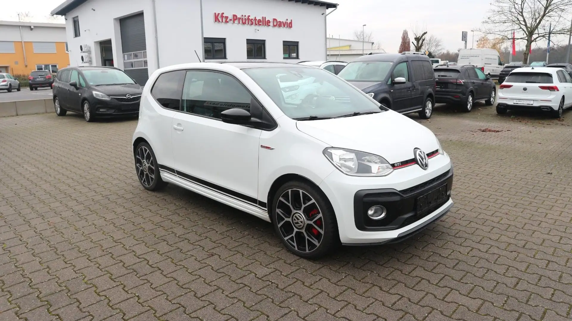 Volkswagen up! GTI 1.0 TSI Start-Stopp*1-Hand* Wit - 2