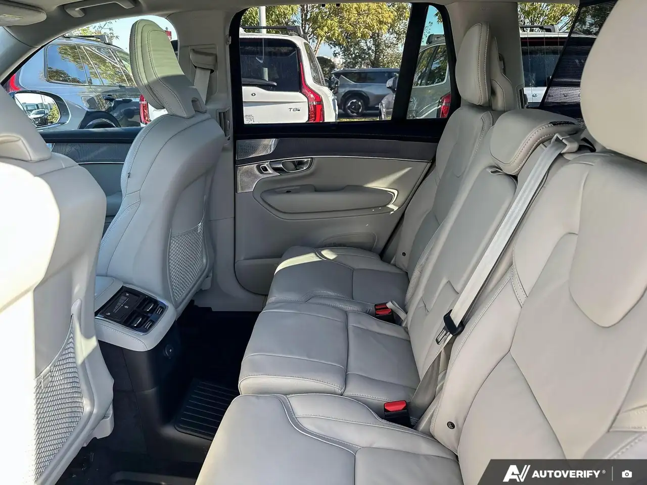 Volvo XC90 снимка Volvo XC90