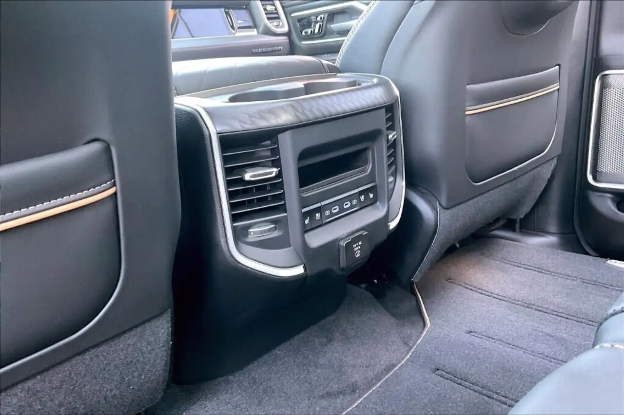 RAM 1500 fotografie RAM 1500