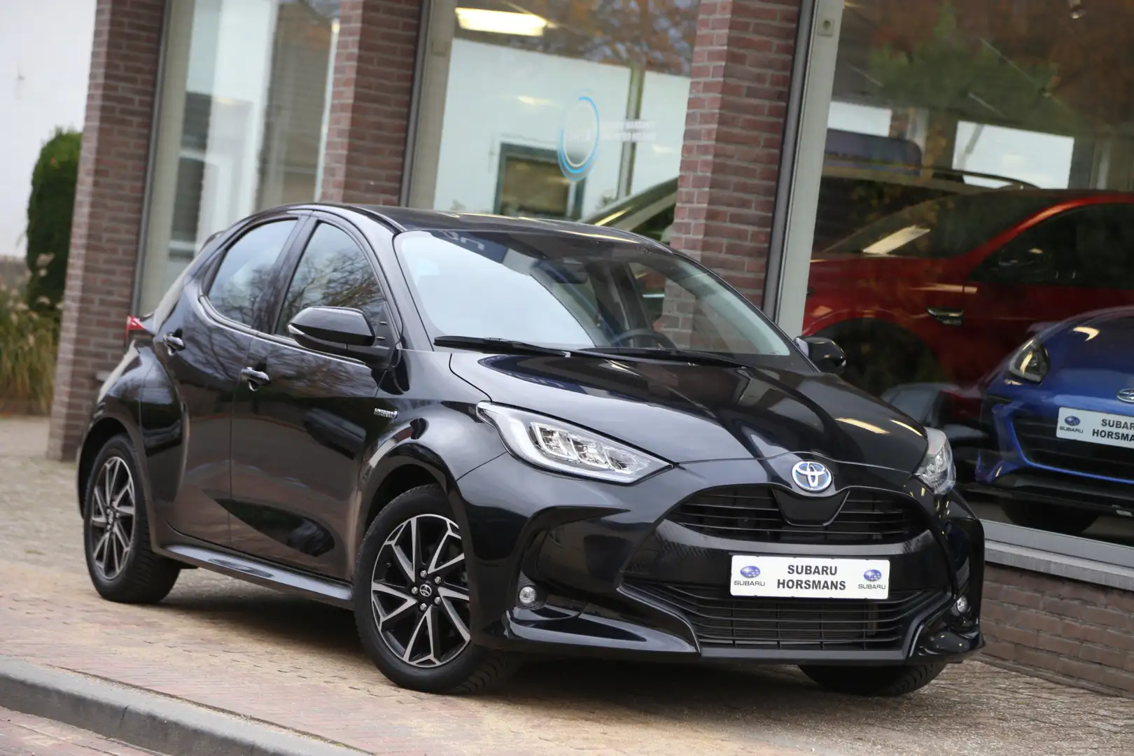 Toyota Yaris 1.5 Hybrid Dynamic Navi Carplay LED Camera ACC Nero - 1