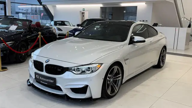 BMW M4 (F82)