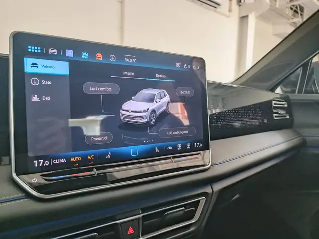 Volkswagen Tiguan view 15